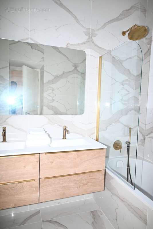 Appartement à BEAULIEU-SUR-MER