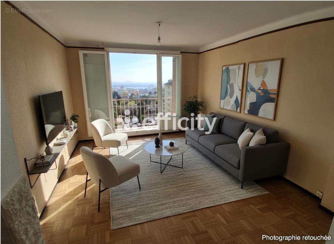 Appartement à MARSEILLE-15E