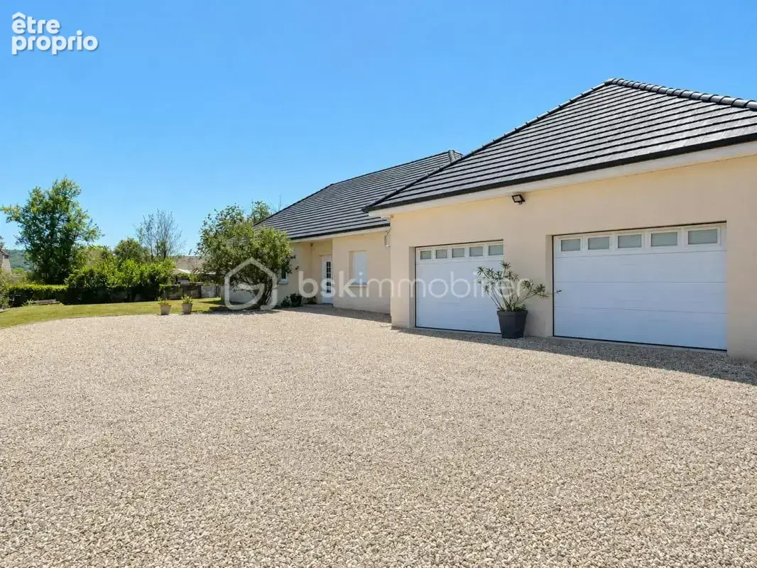 Maison contemporaine de plain-pied – 209 m² – 6 chambres – Plancher chauffant rafraîchissant – DPE A - photo 19