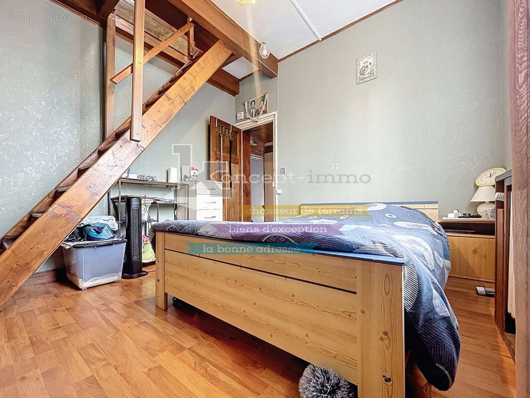 n°9 - Maison à CLERMONT