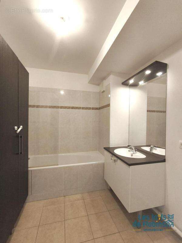 Appartement à LE PLESSIS-ROBINSON
