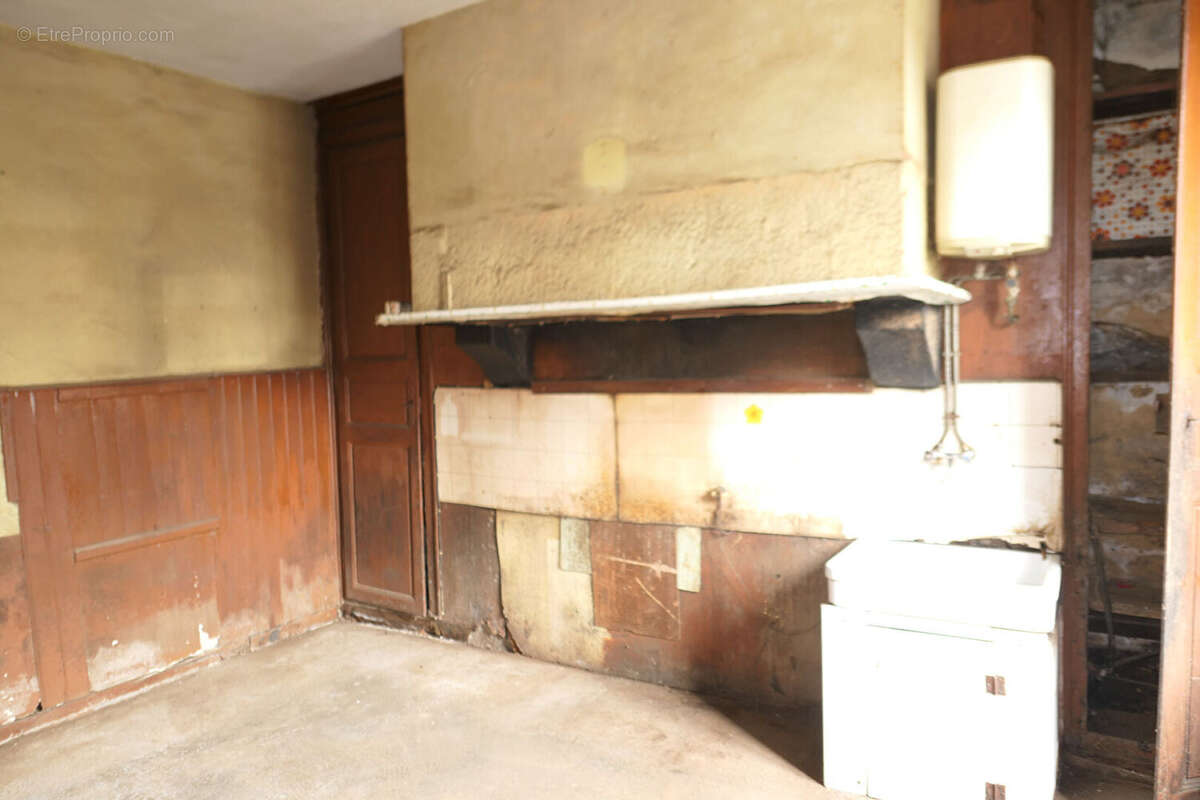 Centre ville de ST HILAIRE - photo 2