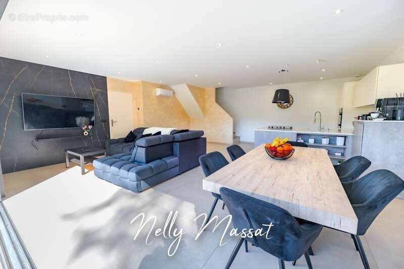 Maison à GRESY-SUR-AIX