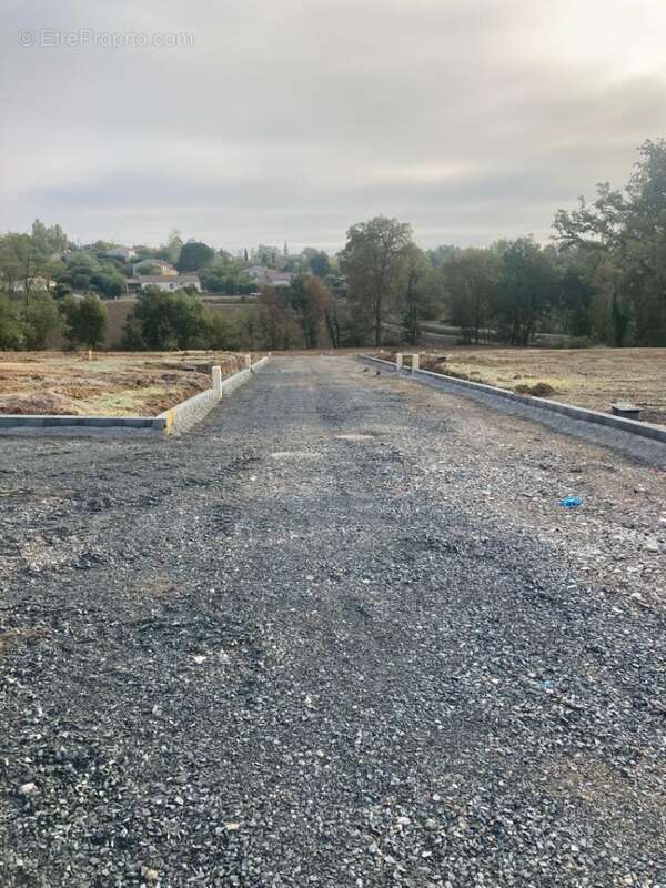 Terrain à LASGRAISSES