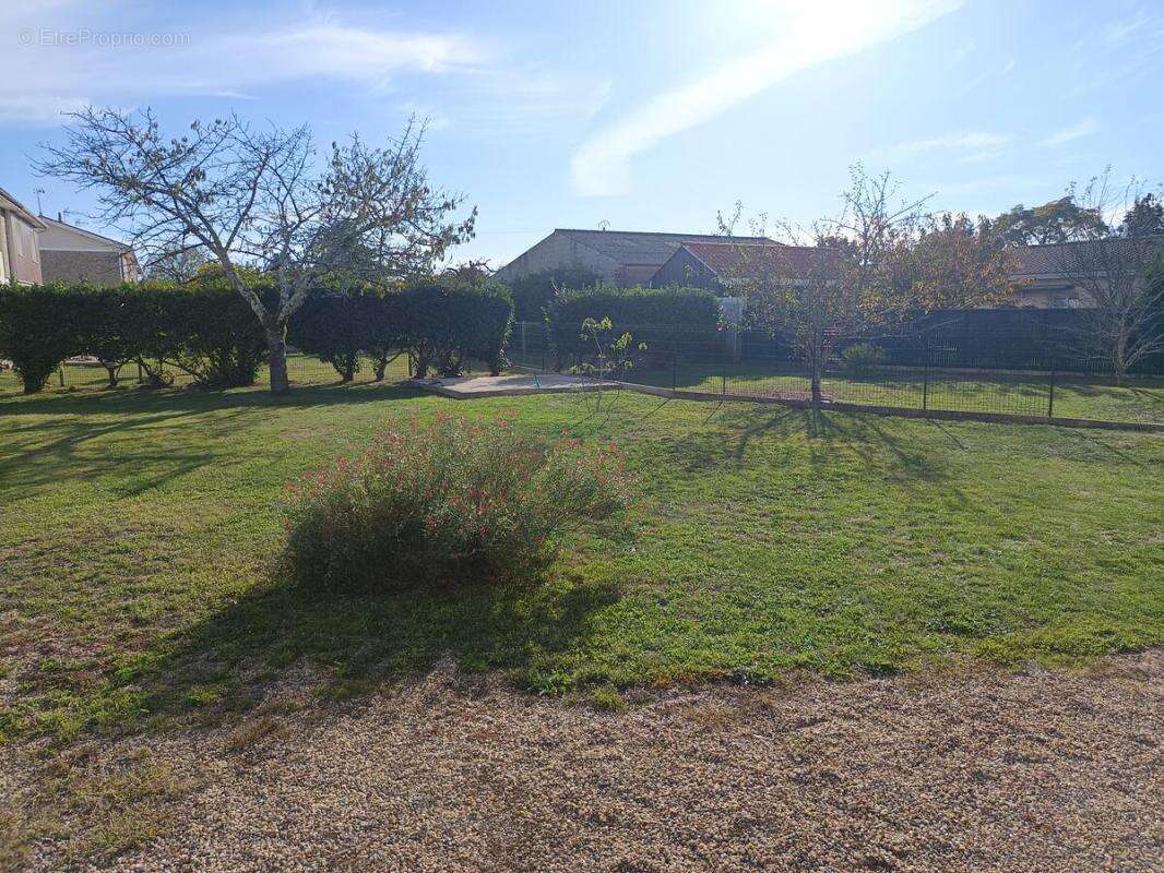 Maison à SAINT-SEURIN-SUR-L&#039;ISLE