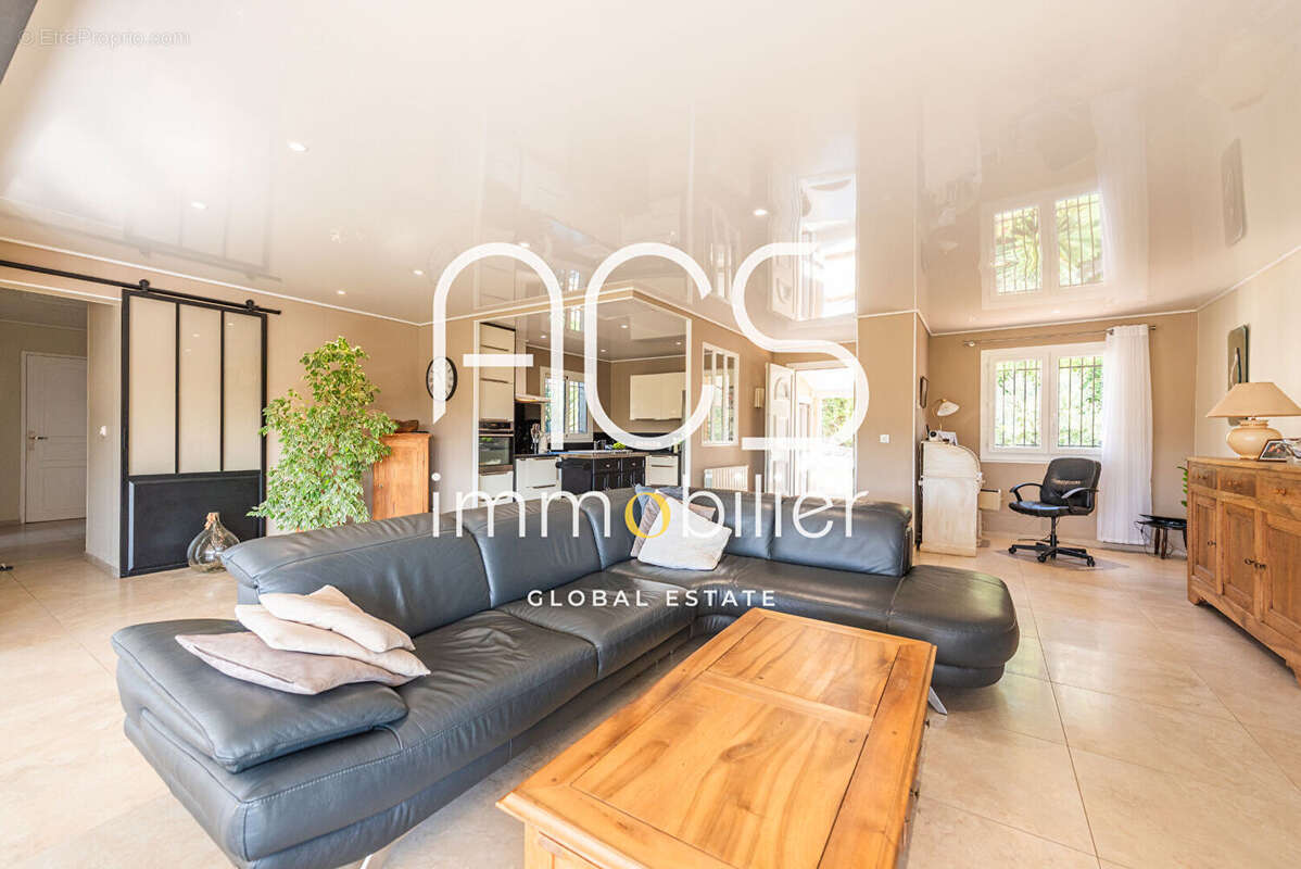 Maison à ENSUES-LA-REDONNE