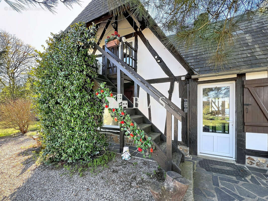 Maison à BERNAY