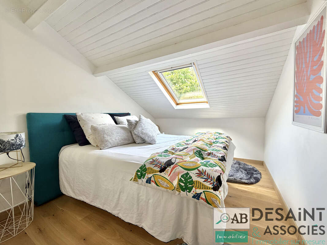 Maison à CRECY-LA-CHAPELLE