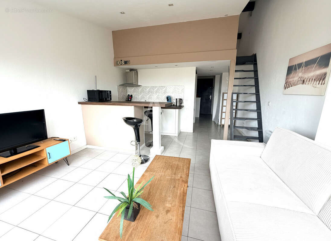 Appartement à VILLENEUVE-LOUBET