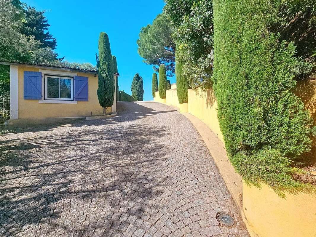 Maison à CAGNES-SUR-MER