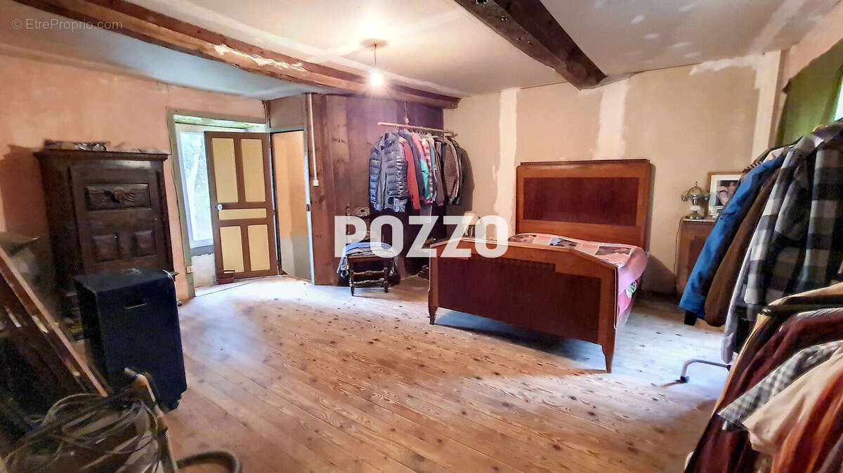 Maison à SAINT-SAUVEUR-LENDELIN