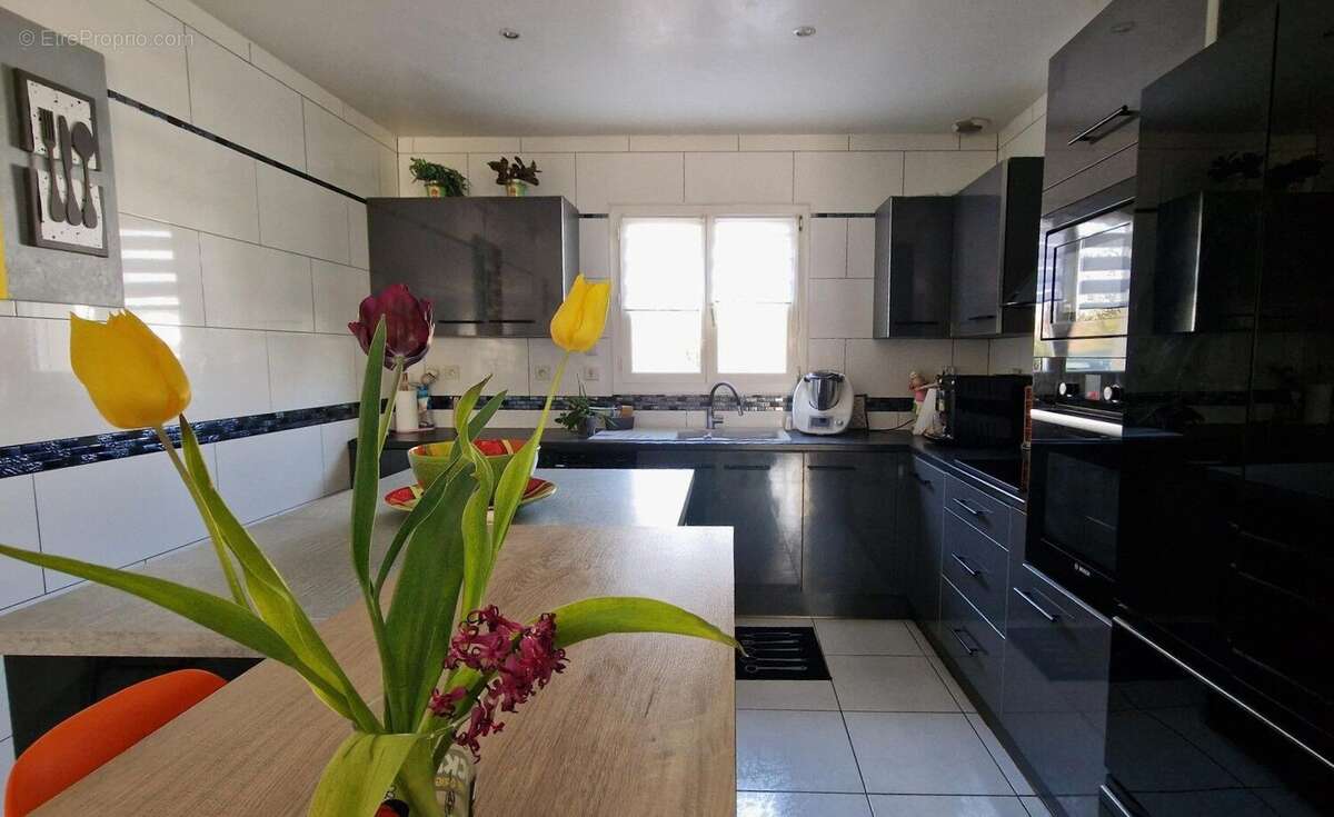 Maison 132 m² à Joue-Les-Tours  - photo 6