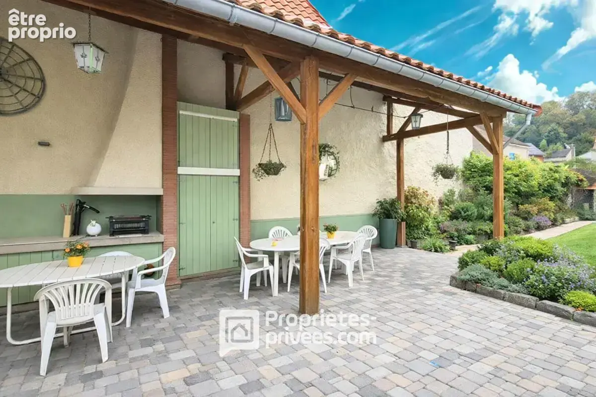 Maison en hypercentre à rénover avec jardin et cave voûtée - photo 2