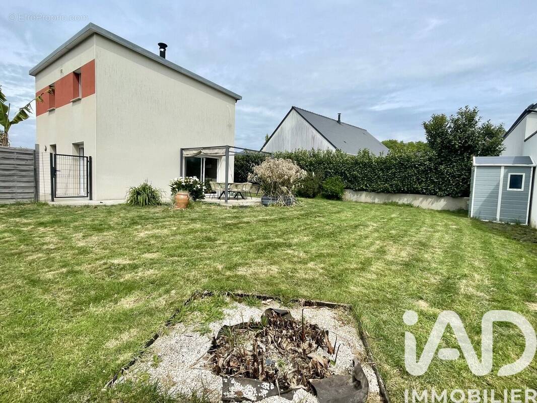 Photo 1 - Maison à LANDEVANT