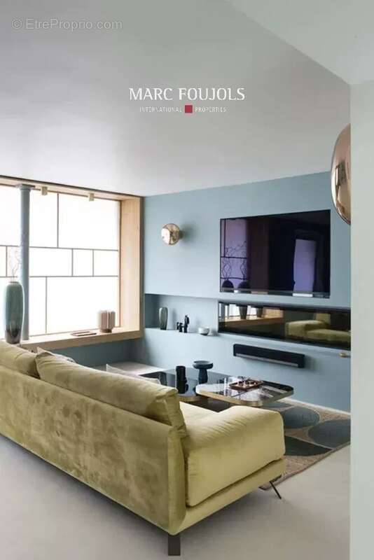 Appartement à PARIS-17E