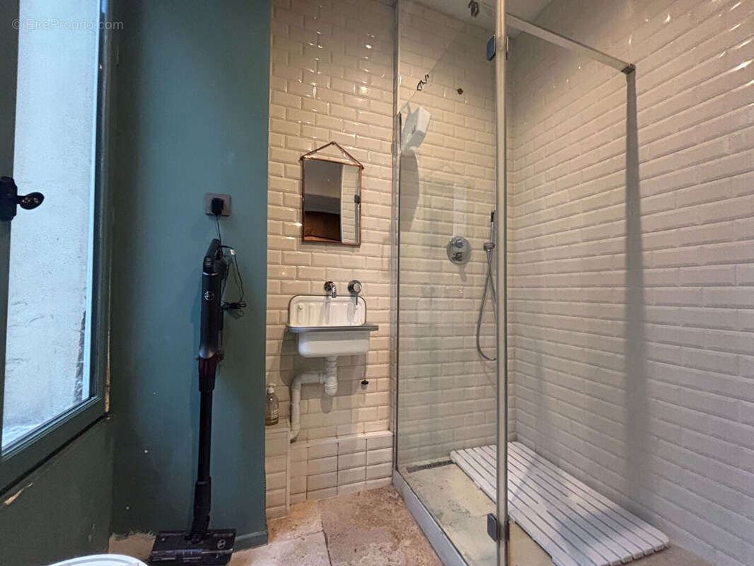 Appartement à PARIS-14E