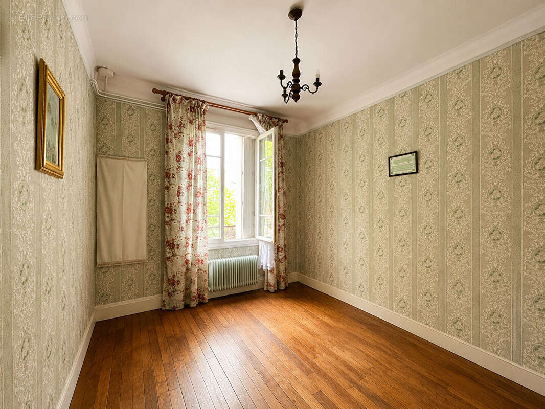3 pièces de 49.95m²  sur Alfortville sud avec cave et box voiture - photo 3