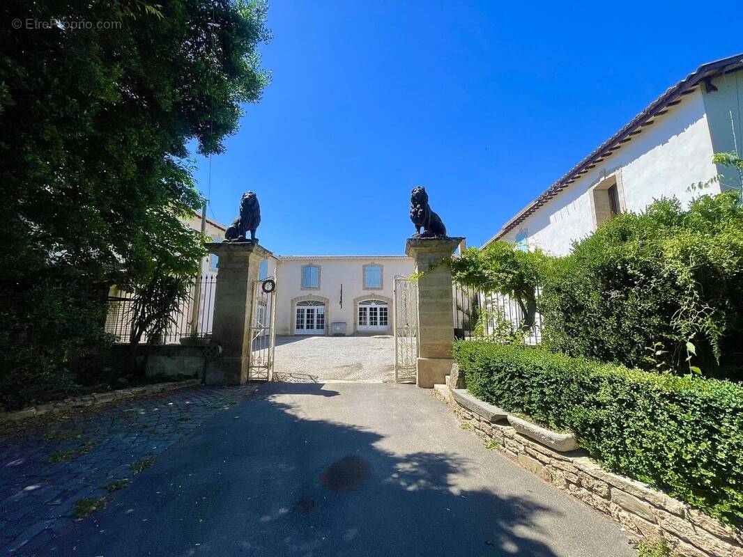 Maison à MONTAGNAC
