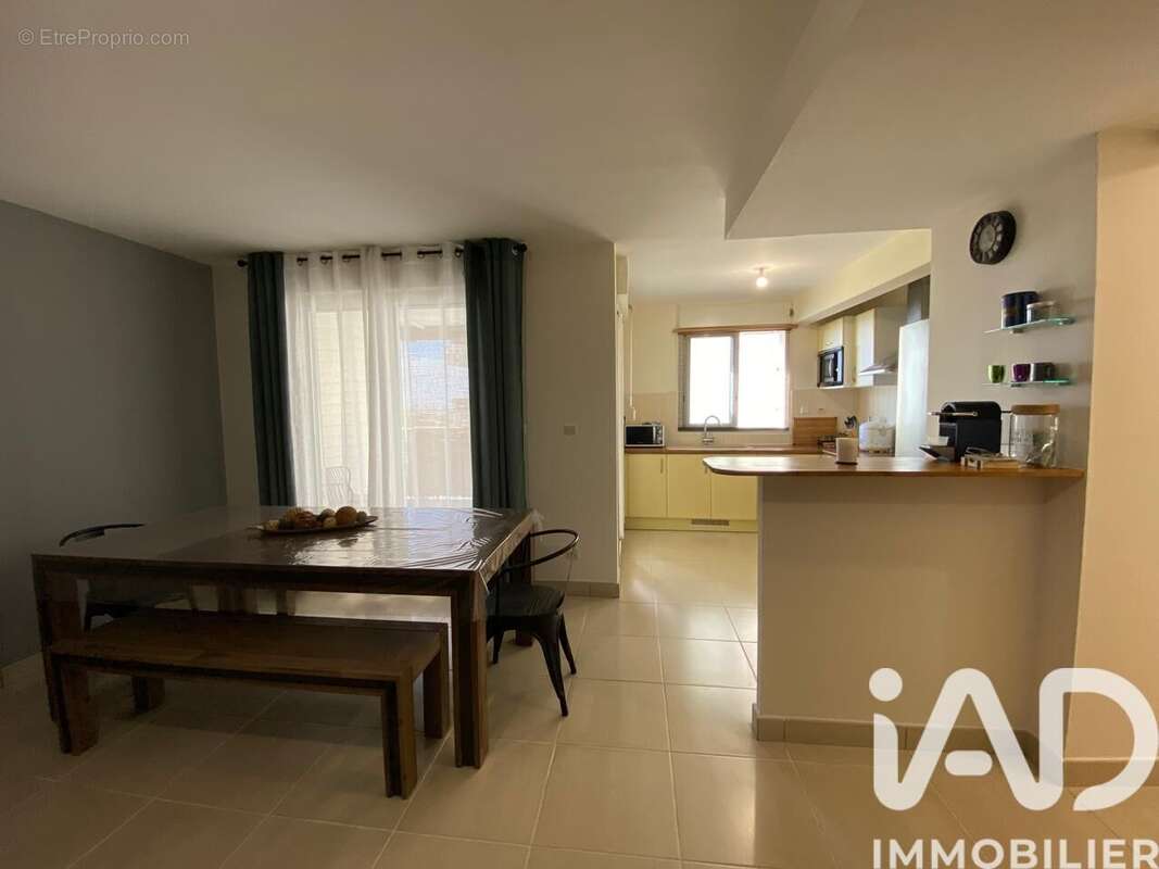 Photo 4 - Appartement à SAINT-DENIS