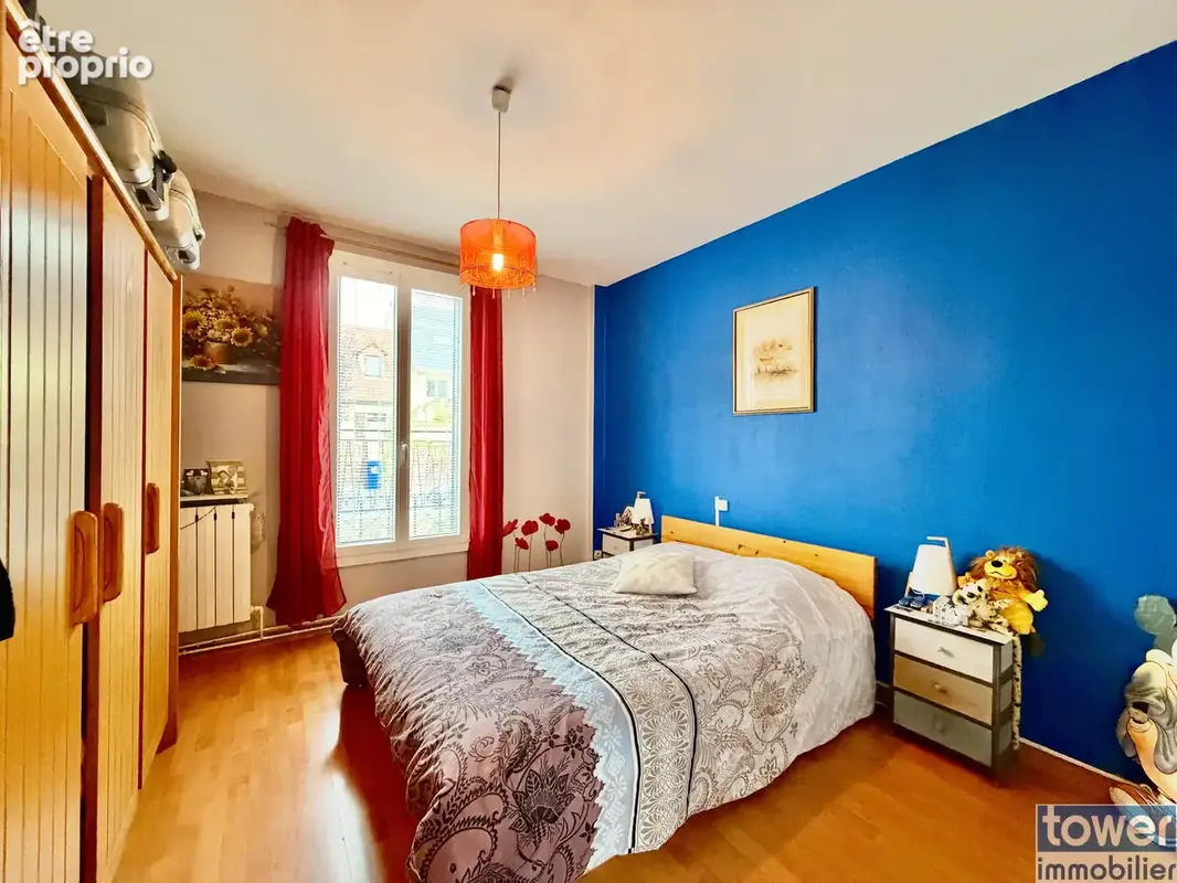 Maison de plain-pied 3 chambres   Drancy, quartier Village Parisien - photo 7