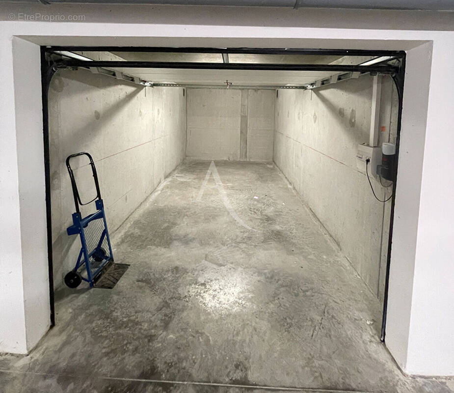 Parking à SAINT-GILLES-CROIX-DE-VIE