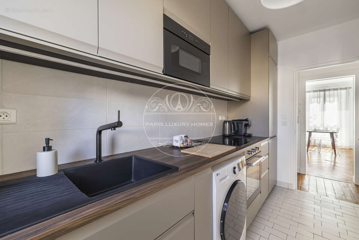 Appartement à LEVALLOIS-PERRET