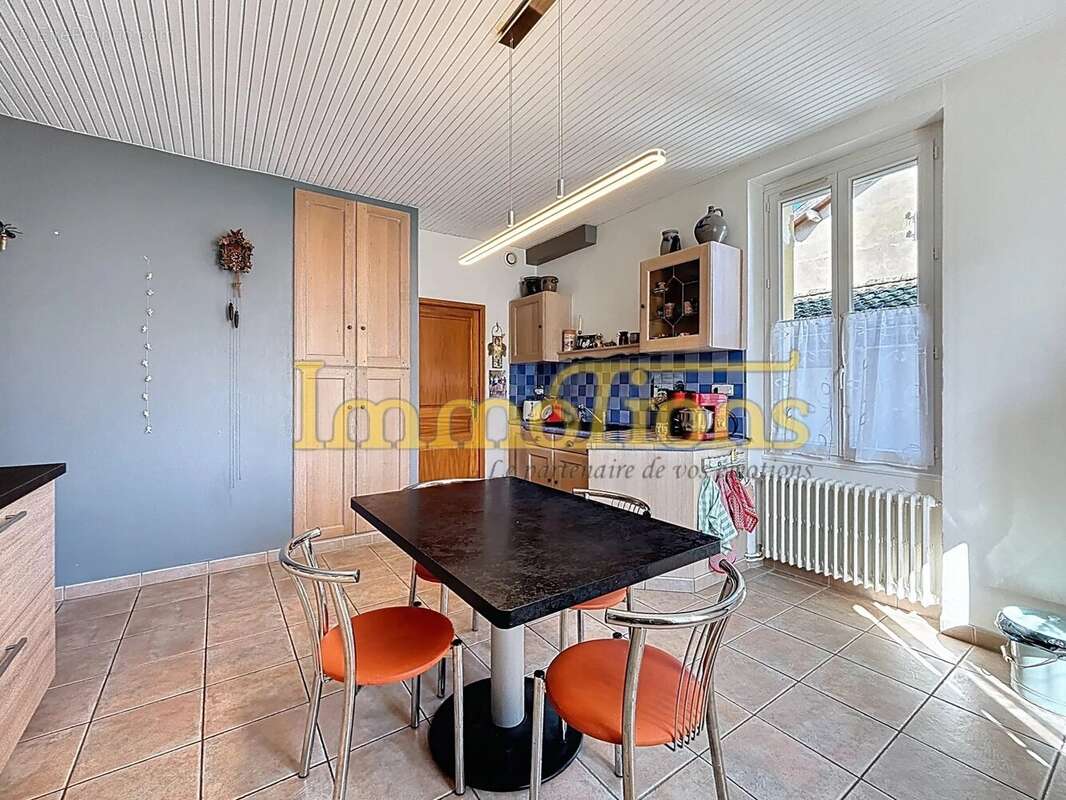 Maison à HOSTUN