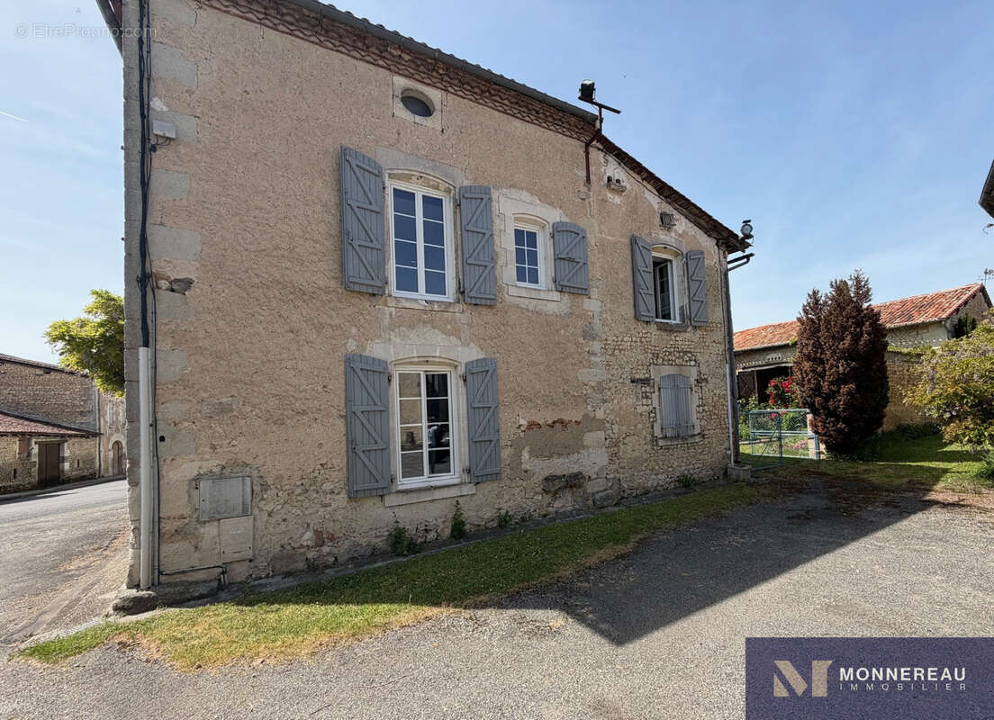 Maison à DEVIAT