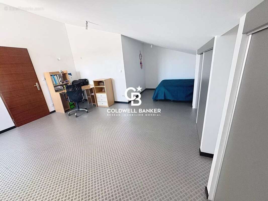 Maison à PUGET-SUR-ARGENS