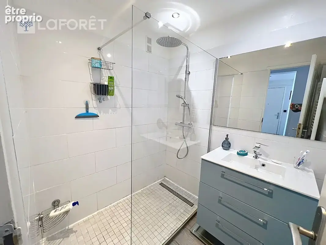 Appartement traversant centre ville de 4 pièce(s) 67 m2 avec terrasse vue Montagne - photo 8