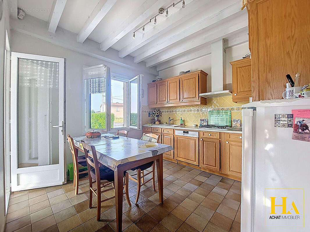 Maison à CHATEAUNEUF-SUR-ISERE