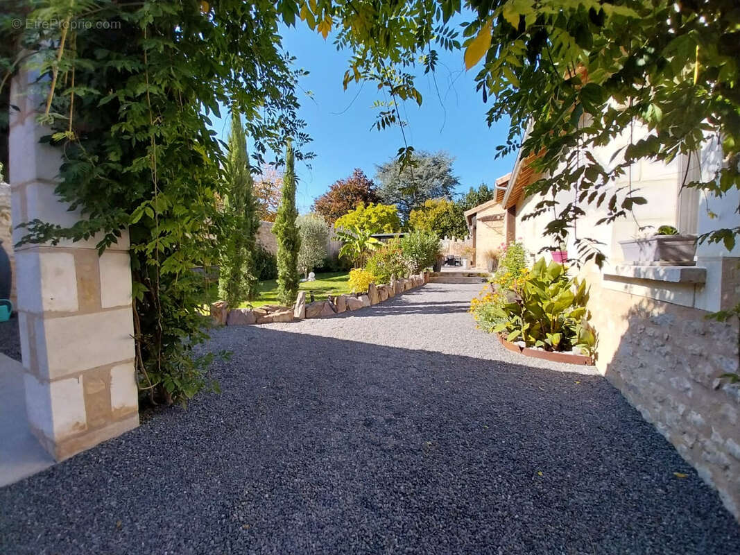 Maison à POITIERS