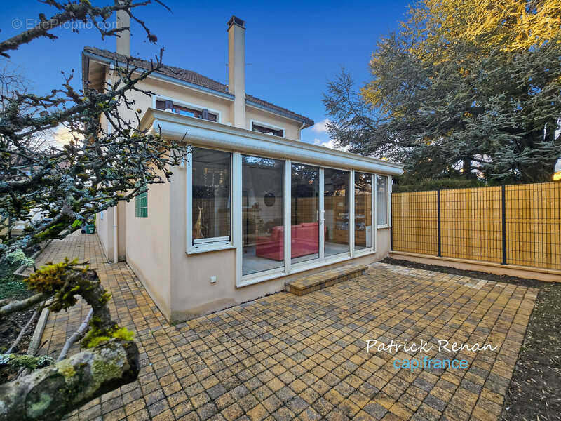 Maison à FONTENAY-LE-FLEURY