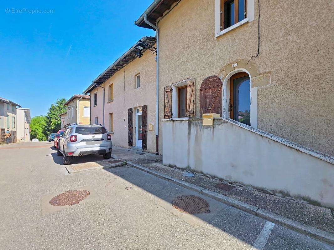 Maison à SAINT-GEORGES-D'ESPERANCHE