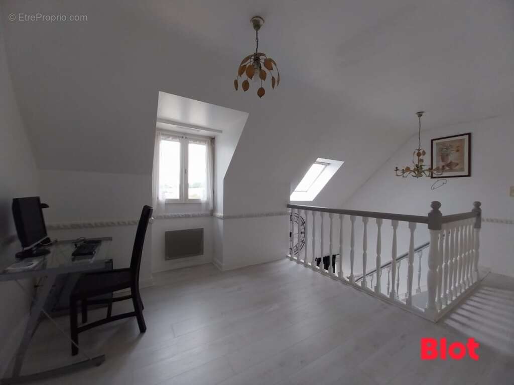 Maison à SION-LES-MINES