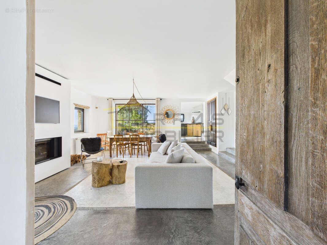 Maison à CHANTEMERLE-LES-GRIGNAN