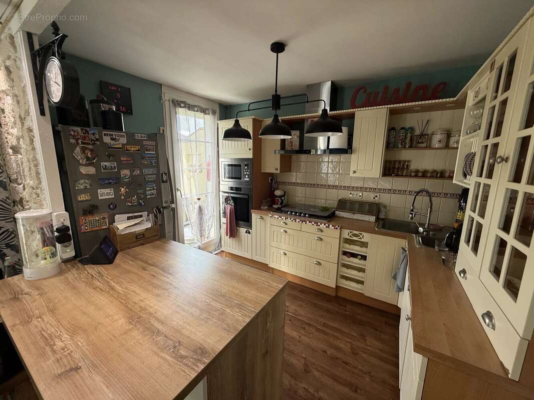 Maison à MONTELIMAR