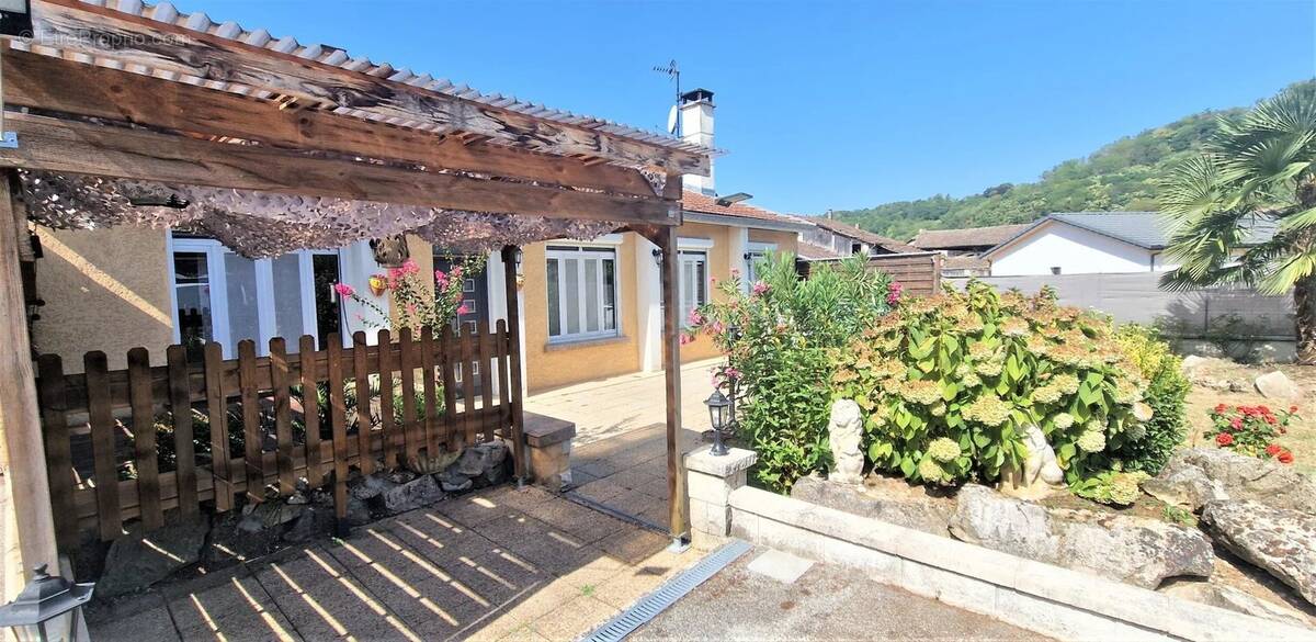 Maison à SAINT-THOMAS-EN-ROYANS