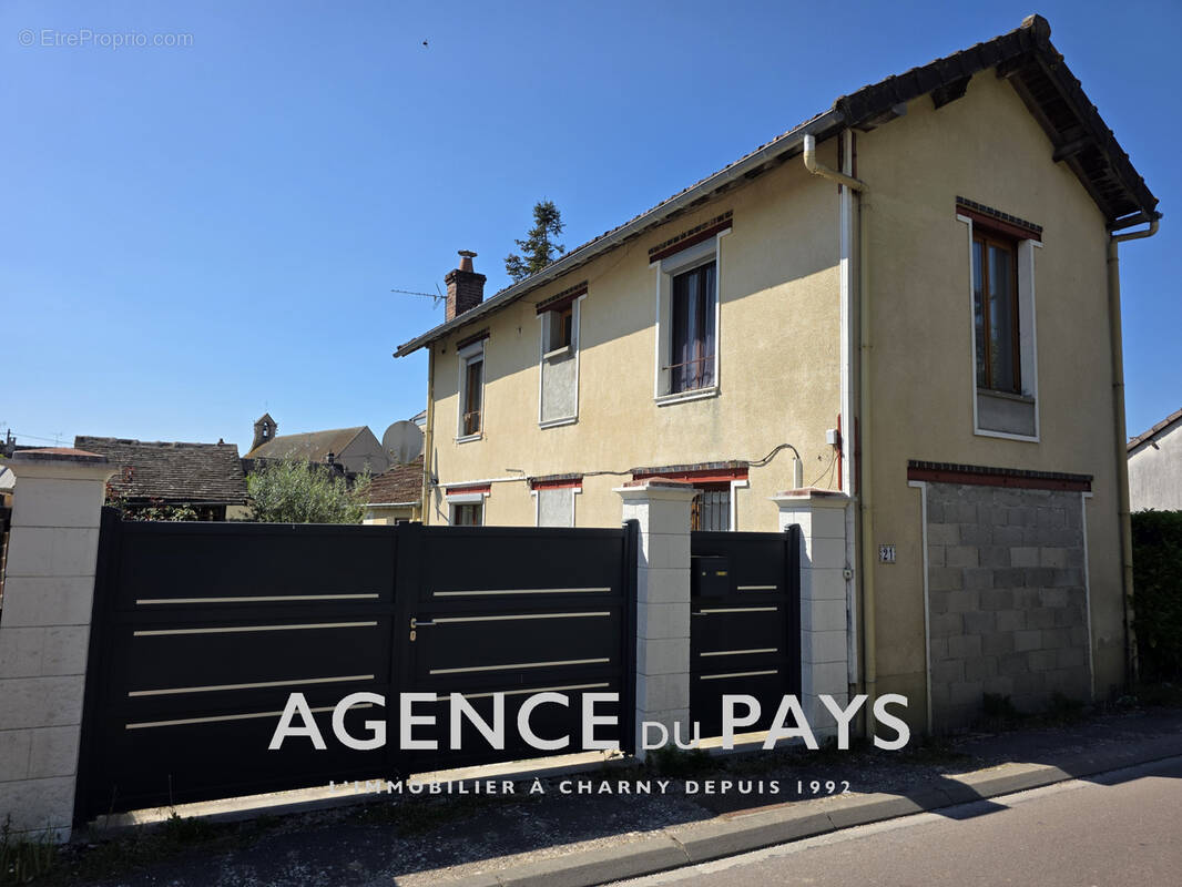 Maison à CHAMBEUGLE