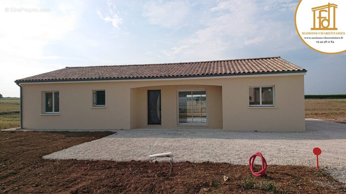 Maison à CHASSENEUIL-SUR-BONNIEURE