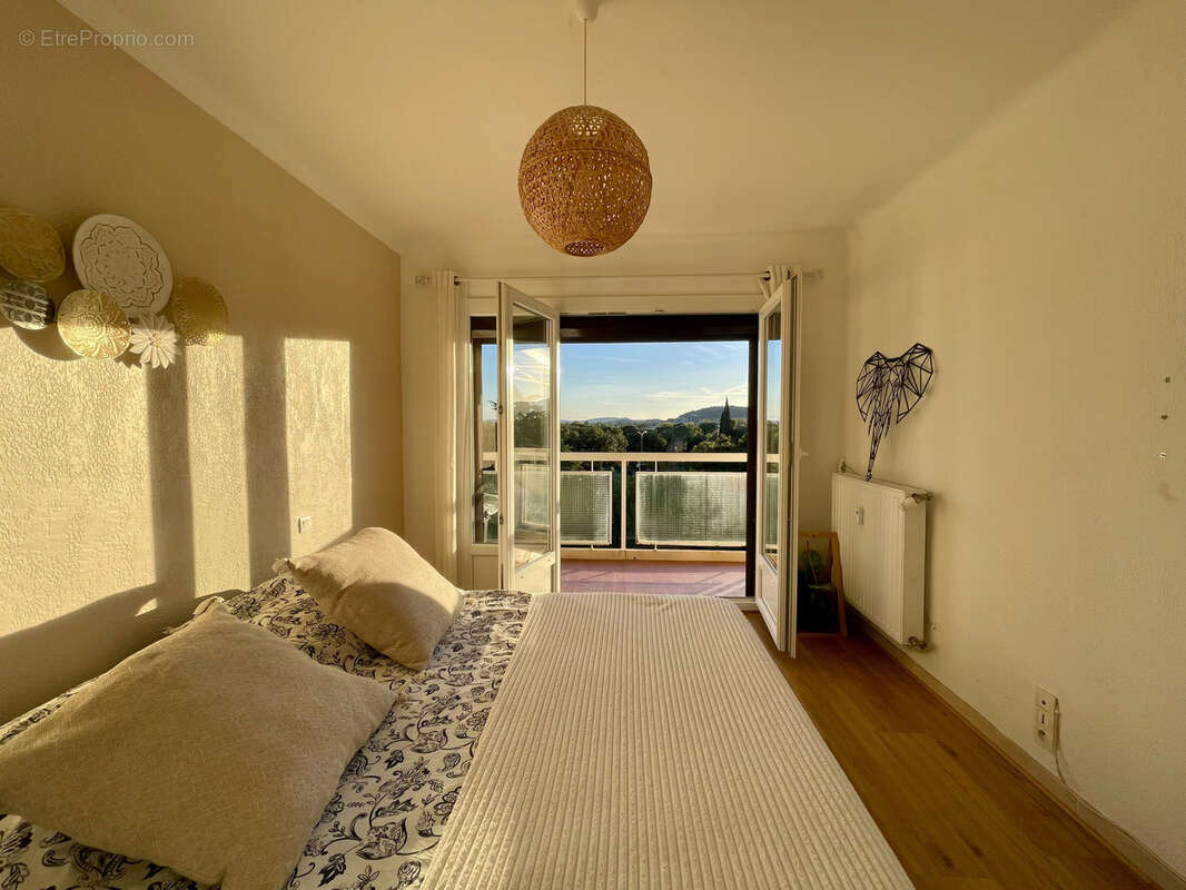 Appartement à HYERES