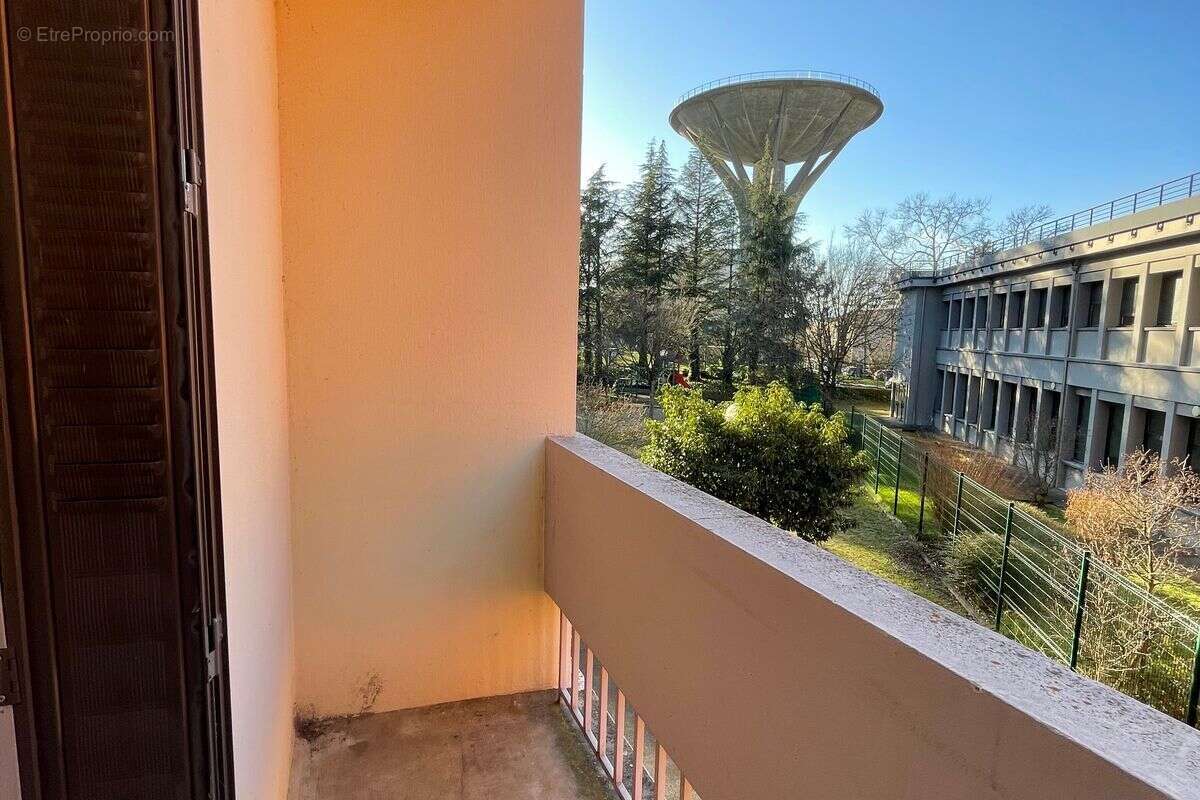 Appartement à LYON-9E