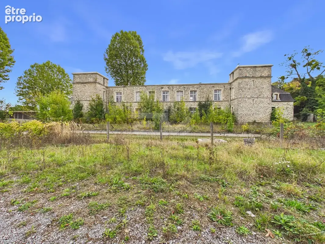 Appartement 14 pièces 1260 m² · à Laon · 1 260 m² · 475 000 €