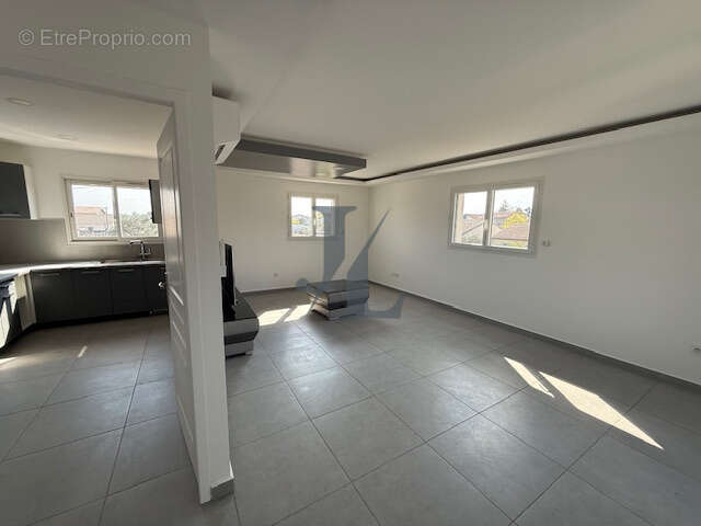 Maison à PORTES-LES-VALENCE