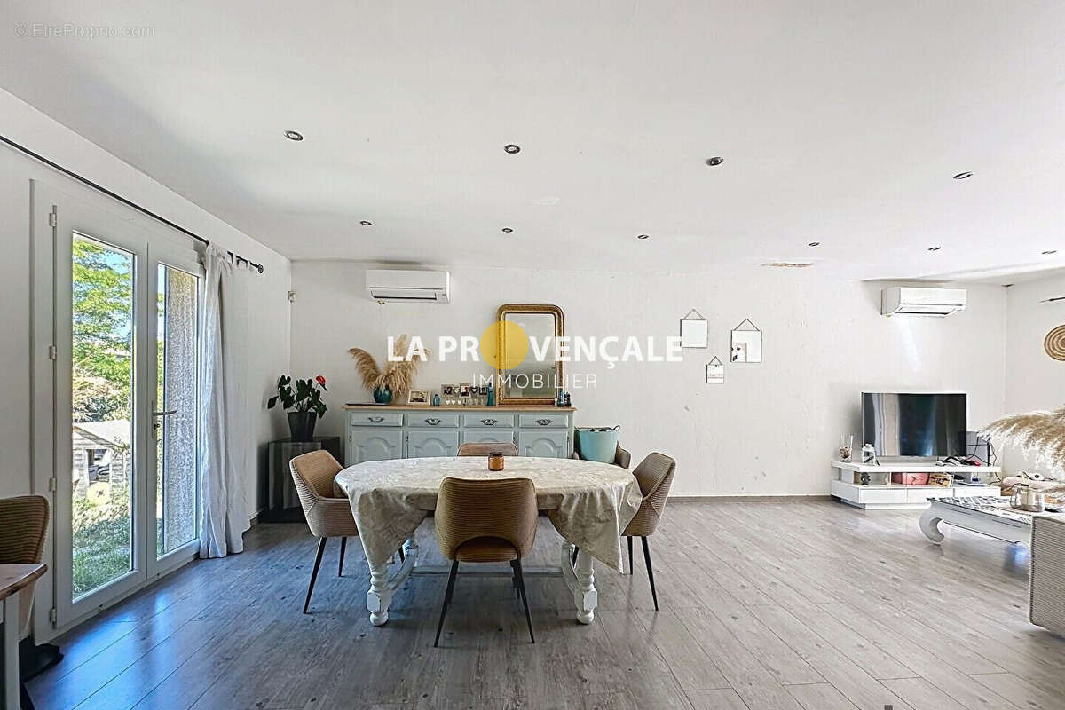 Maison 99 m² à Trets  - photo 8
