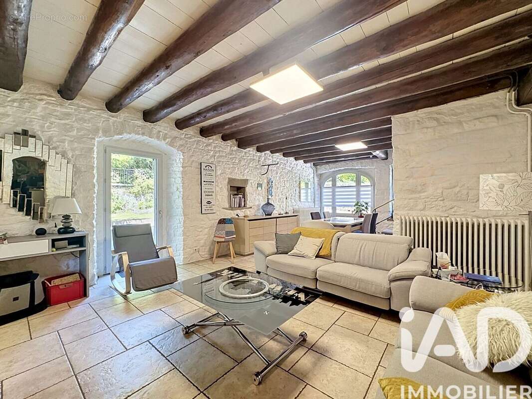 Maison 260 m² à Fillinges  - photo 5