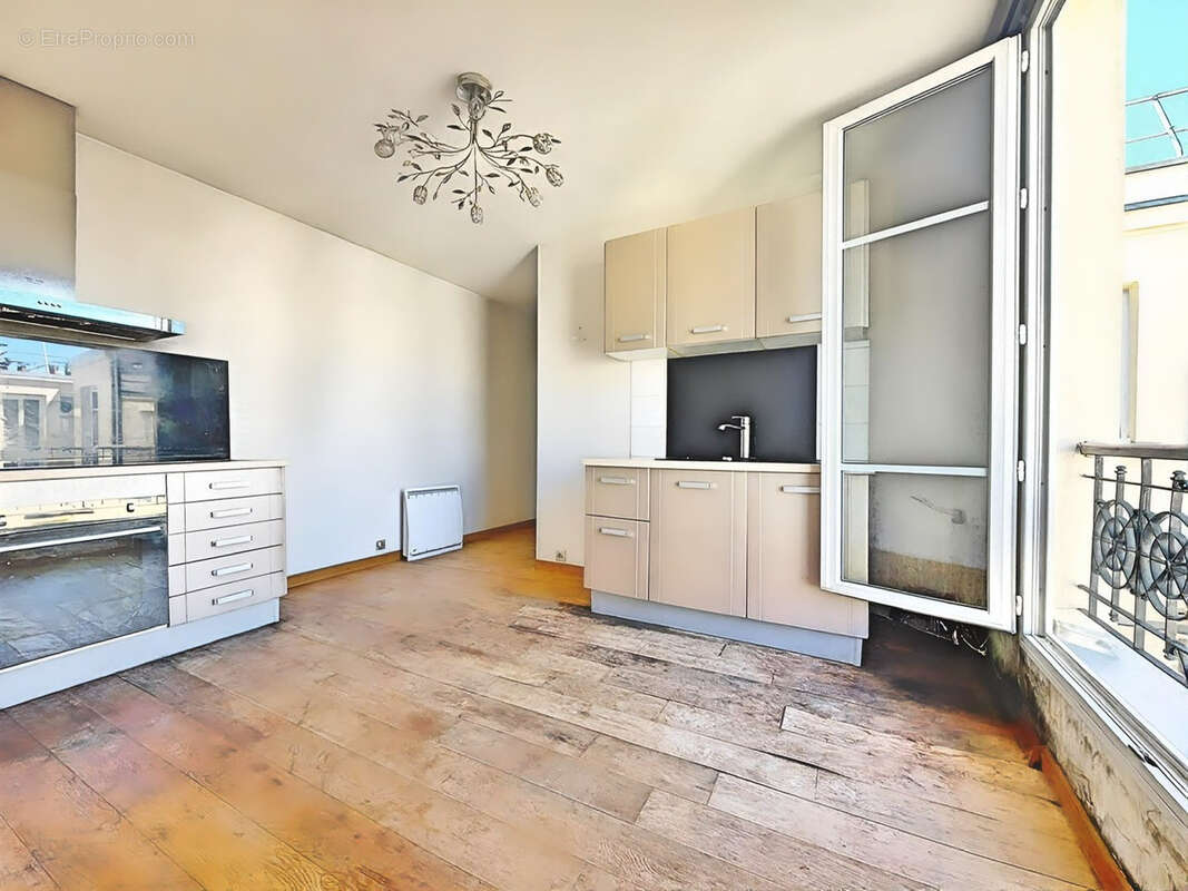 Appartement à PARIS-20E