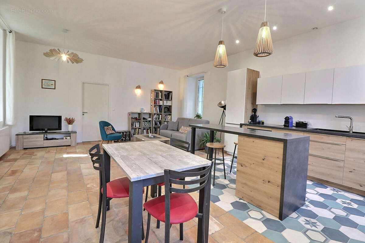 Appartement à MARSEILLE-12E