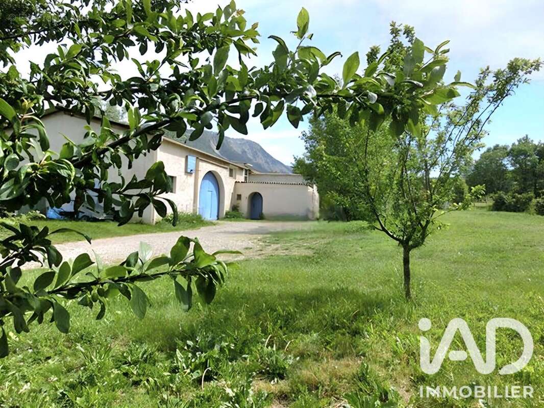 Photo 3 - Maison à MONTLAUR-EN-DIOIS