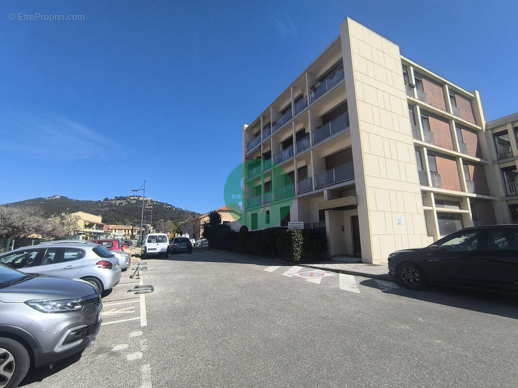 Appartement à SIX-FOURS-LES-PLAGES